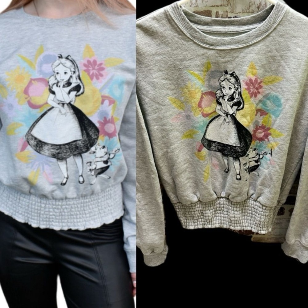Disney Sweatshirt with Alice in Wonderland Print M